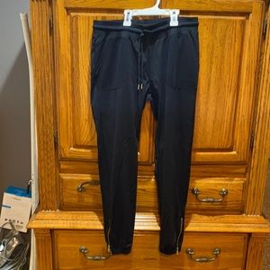 Women’s athletic joggers. Zyia